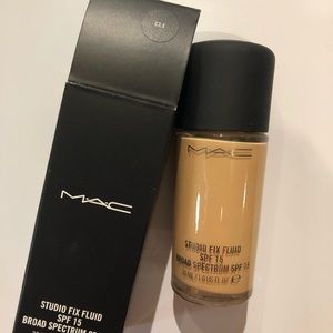 BRAND NEW MAC Studio Fix Fluid C 3.5